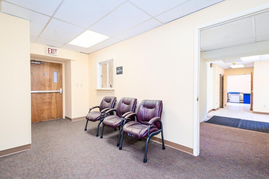 More Photos Of 3045 Pennsylvania Ave, Weirton Medical For Sale