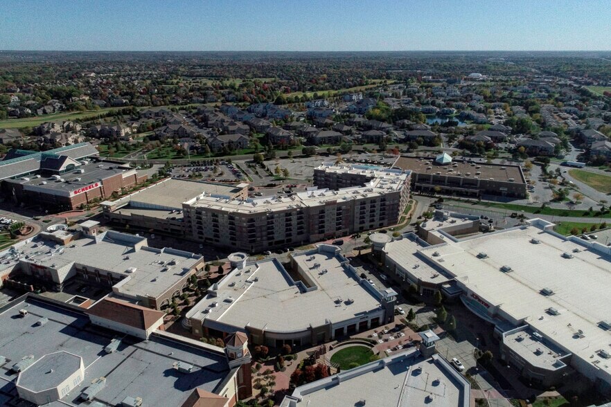 More Photos Of 135th St And Metcalf Ave, Overland Park Unknown For Lease