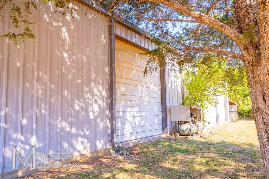 More Photos Of 12683 Rendon Rd, Burleson Manufacturing For Sale