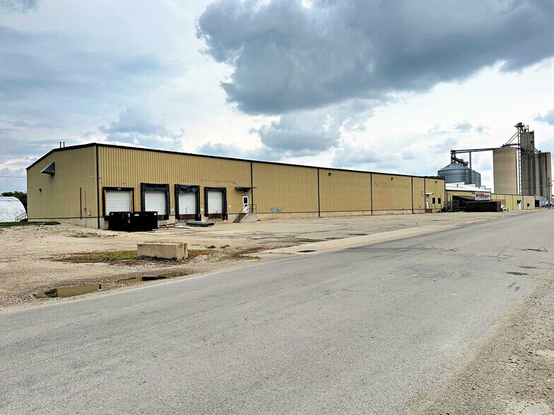 More Photos Of 701 A Ave, Grundy Center Warehouse For Sale