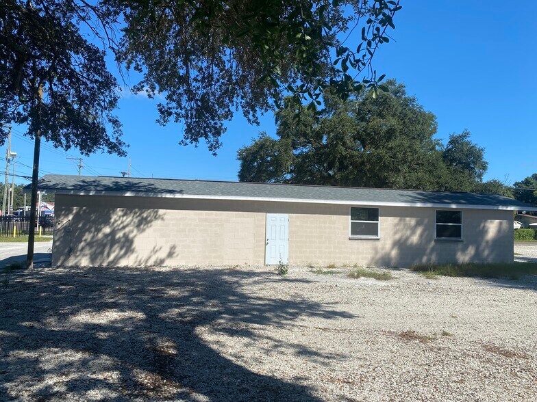 More Photos Of 12885 N Florida Ave, Tampa Land For Lease