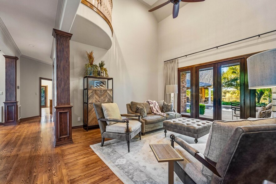 More Photos Of 2409 Commerce st, San Saba Land For Sale