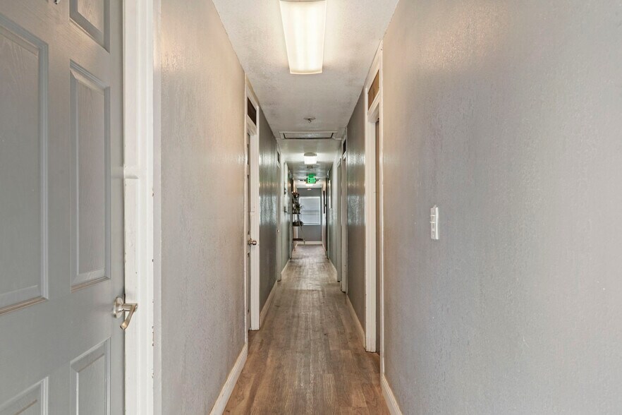 More Photos Of 104 E Lodi Ave, Lodi Storefront Retail Office For Sale