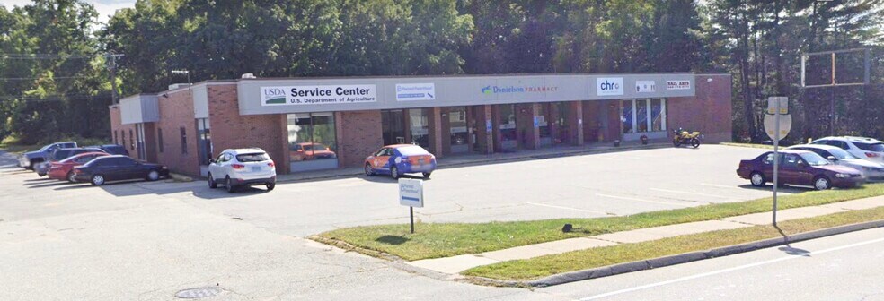 More Photos Of 71 Westcott Rd, Danielson General Retail For Lease