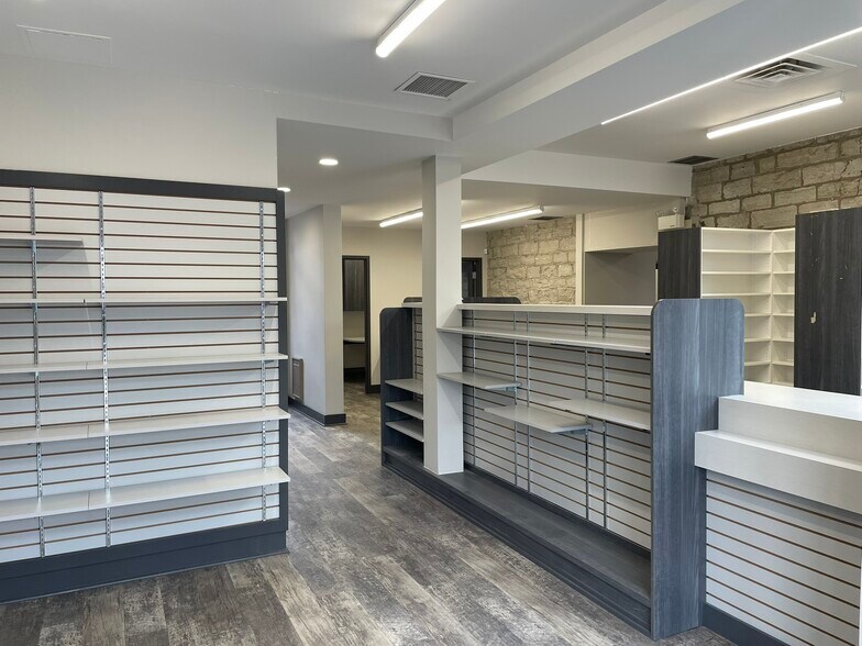 More Photos Of 119 Barrack St, Kingston Office For Lease