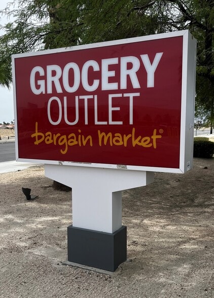 More Photos Of 30025 Date Palm Dr, Cathedral City Supermarket For Sale