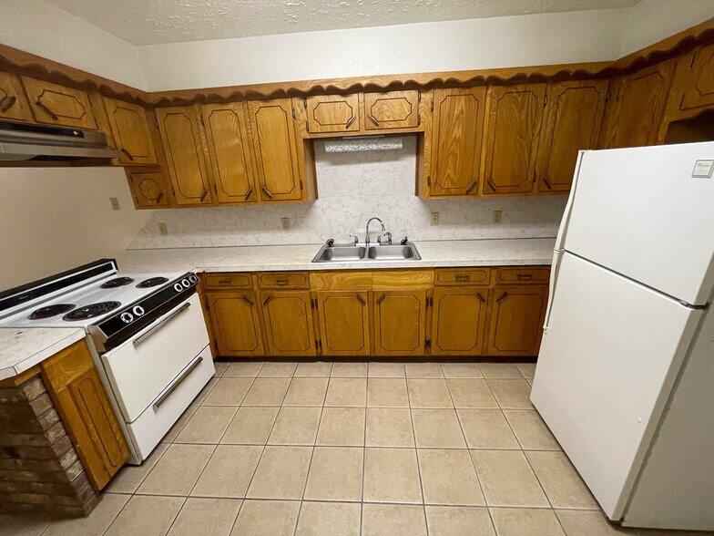 More Photos Of 704 Cline St, Huntsville Apartments For Sale