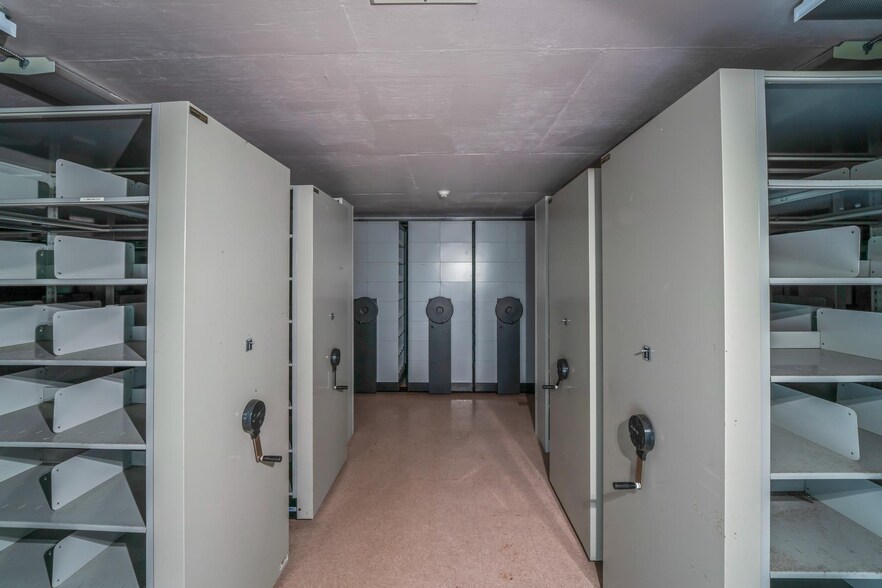 More Photos Of 614 Union Rd, Vineland Office For Sale