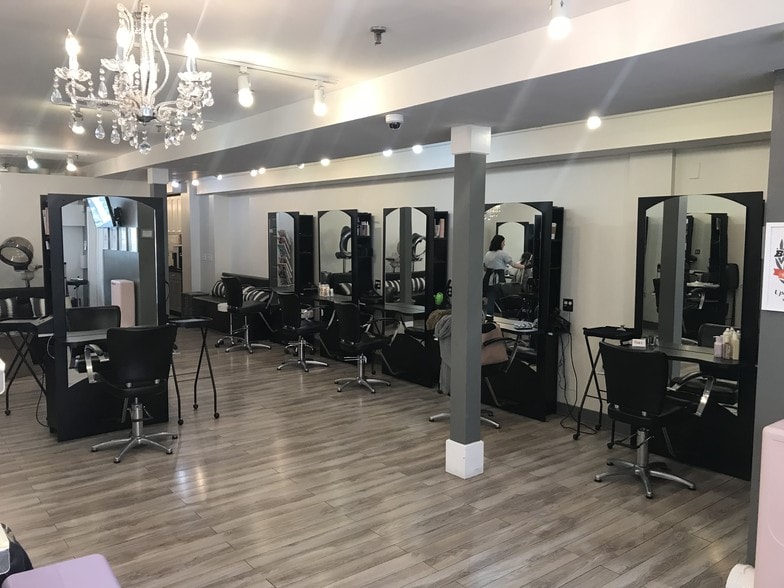 More Photos Of 297 Newbury St, Boston Storefront Retail Office For Lease