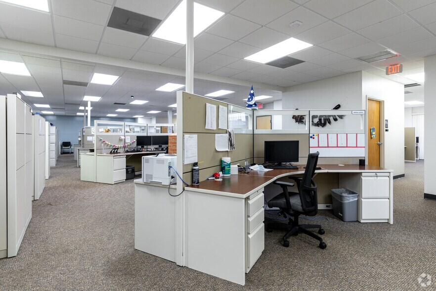 More Photos Of 4303 Vineland Rd, Orlando Unknown For Lease