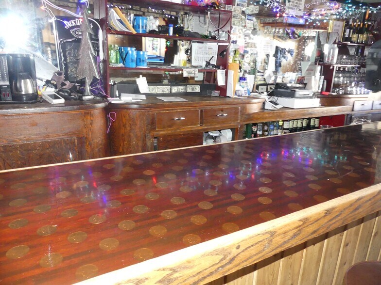 More Photos Of 304 E Lake St, McCall Bar For Sale