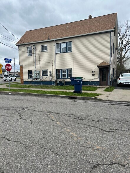 More Photos Of 159 Vulcan St, Buffalo Apartments For Sale