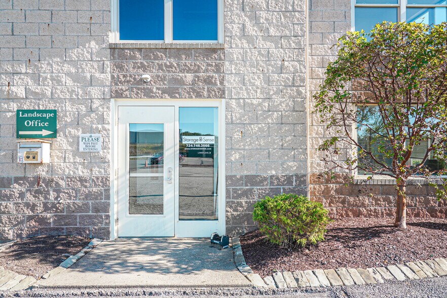 More Photos Of 102 Cecil Henderson Rd, Canonsburg Service For Lease