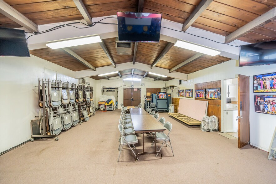More Photos Of 711 W C St, Colton Religious Facility For Sale