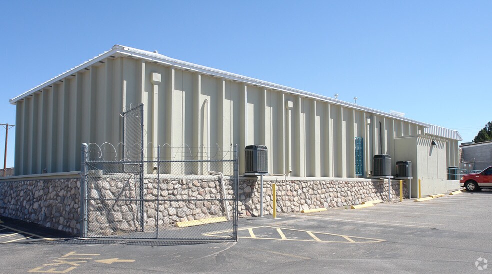 More Photos Of 240 E Sunset Rd, El Paso Office For Lease