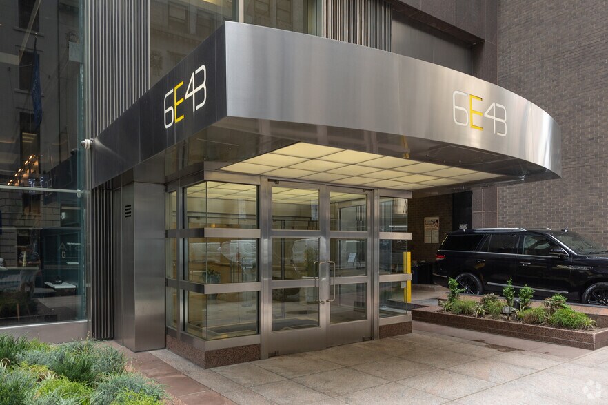 More Photos Of 6 E 43rd St, New York Apartments For Lease