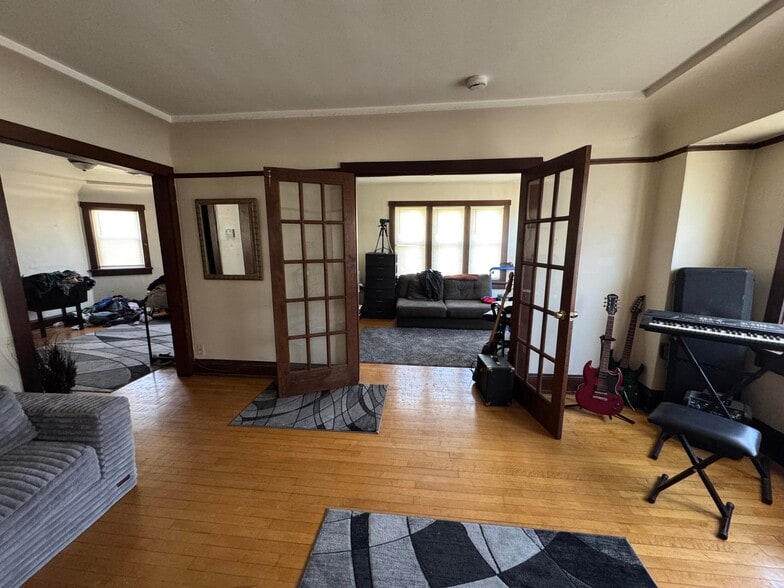 More Photos Of 2767 N Holton St, Milwaukee Apartments For Sale