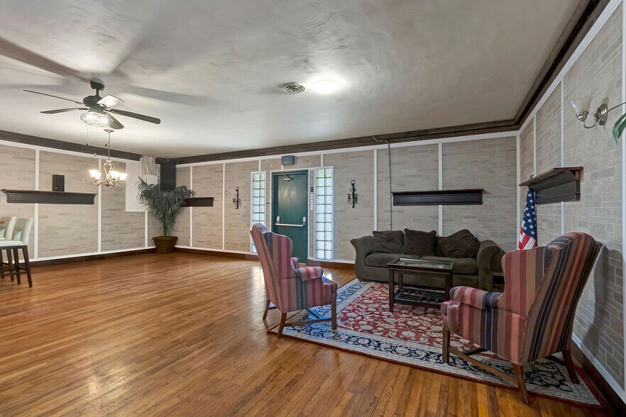 More Photos Of 315 2nd St, Morrow Lodge Meeting Hall For Sale