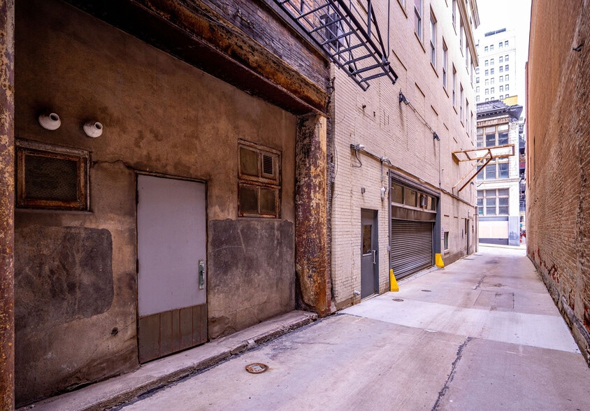 More Photos Of 113 W 4th St, Cincinnati Office For Lease