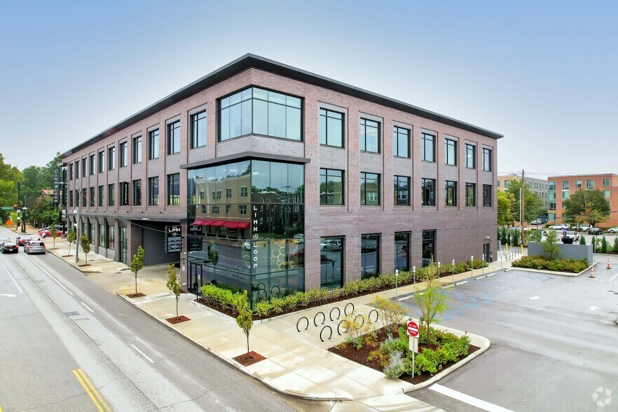 More Photos Of 621 N Skinker Blvd, Saint Louis Office For Lease