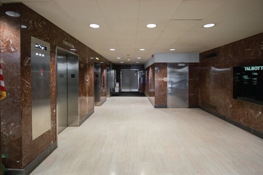 More Photos Of 121-131 N Ludlow St, Dayton Loft Creative Space For Lease