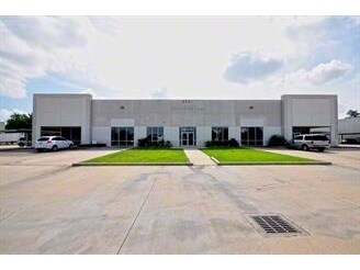 More Photos Of 4500 Blalock Rd, Houston Flex For Lease