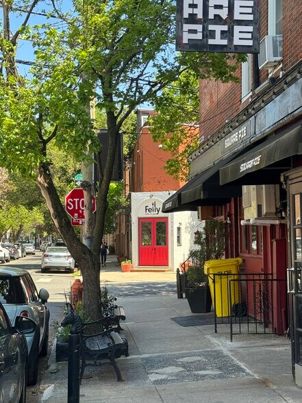 Primary Photo Of 521 Catharine St, Philadelphia Restaurant For Lease