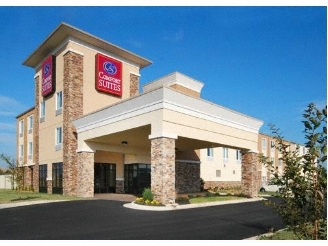 Primary Photo Of 3404 Access Rd, Jonesboro Hotel For Sale