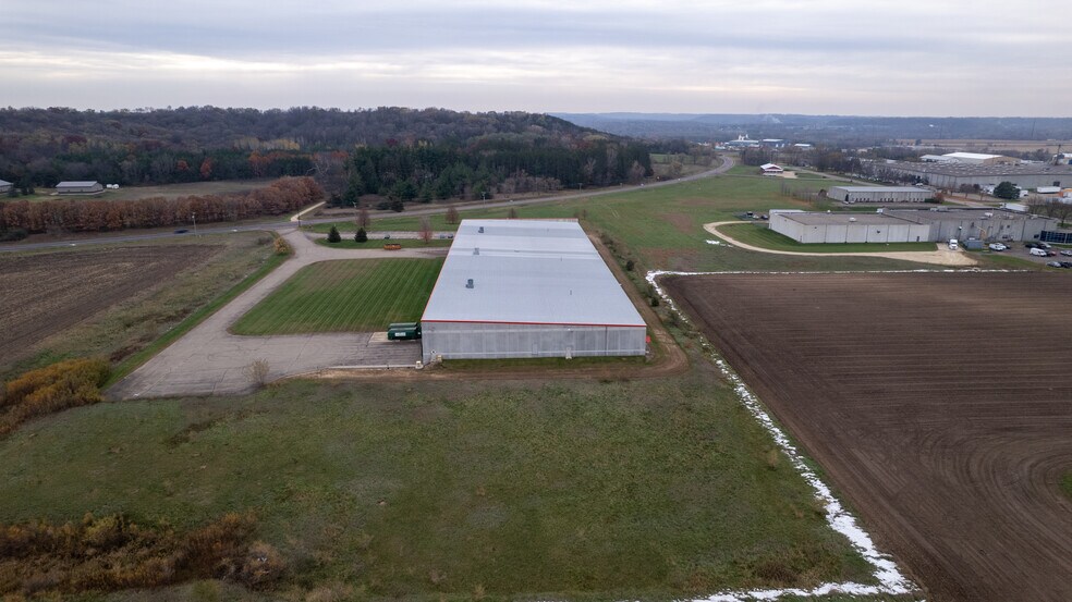 More Photos Of 3310 MN-20, Cannon Falls Distribution For Lease