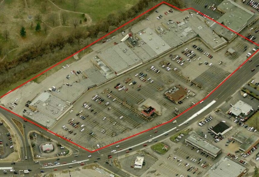 More Photos Of 492-790 N Us Highway 67, Florissant Storefront For Lease