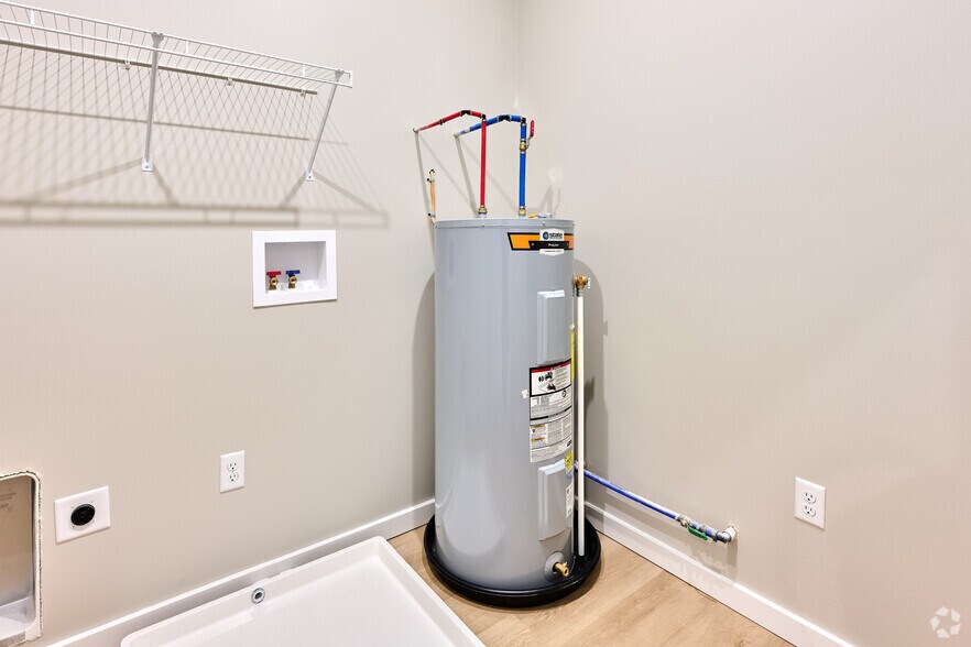 More Photos Of 32 Buffalo St, Churchville Apartments For Lease