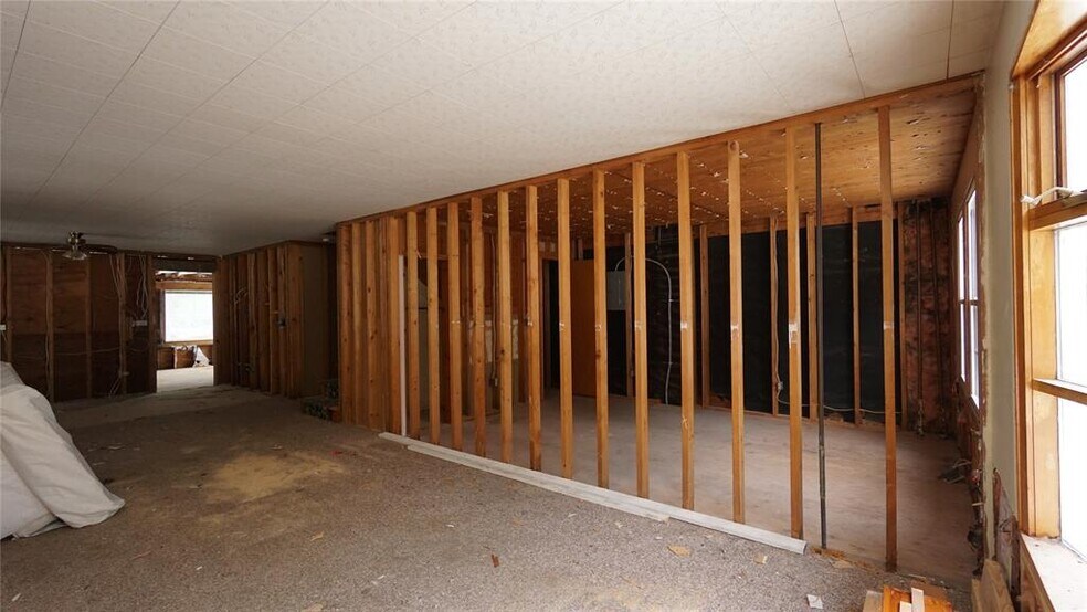 More Photos Of 6 Dedrick Hill Rd, Binghamton Apartments For Sale