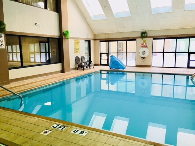 More Photos Of 340 Oyler Ave, Oak Hill Hotel For Lease