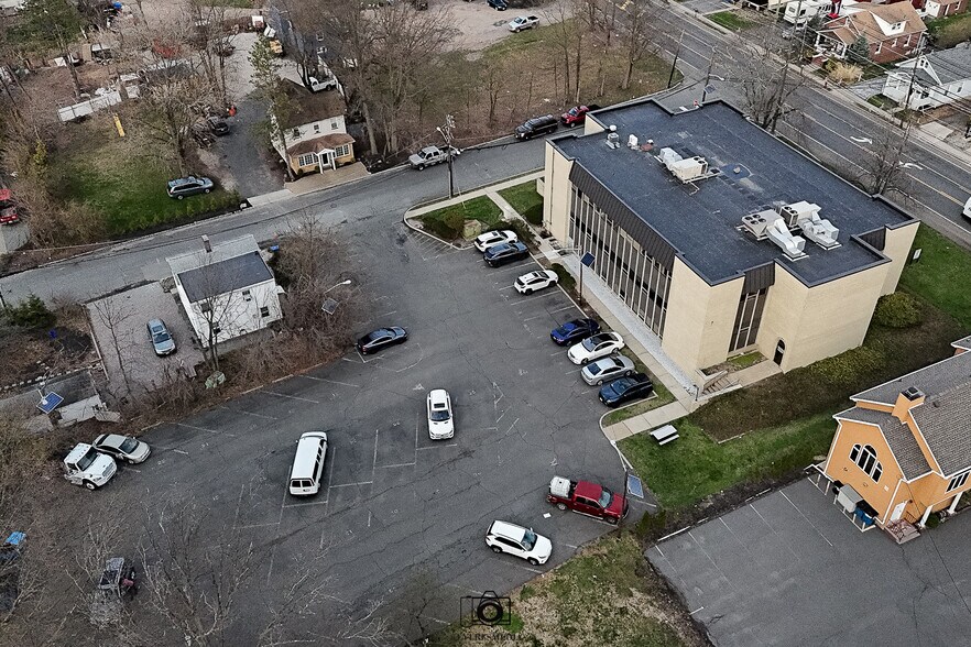More Photos Of 1215 Livingston Ave, North Brunswick Office For Sale