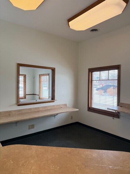 More Photos Of 3721 Rome Dr, Lafayette Medical For Lease