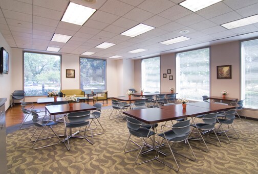 More Photos Of 25 NW Point Blvd, Elk Grove Village Office For Sale