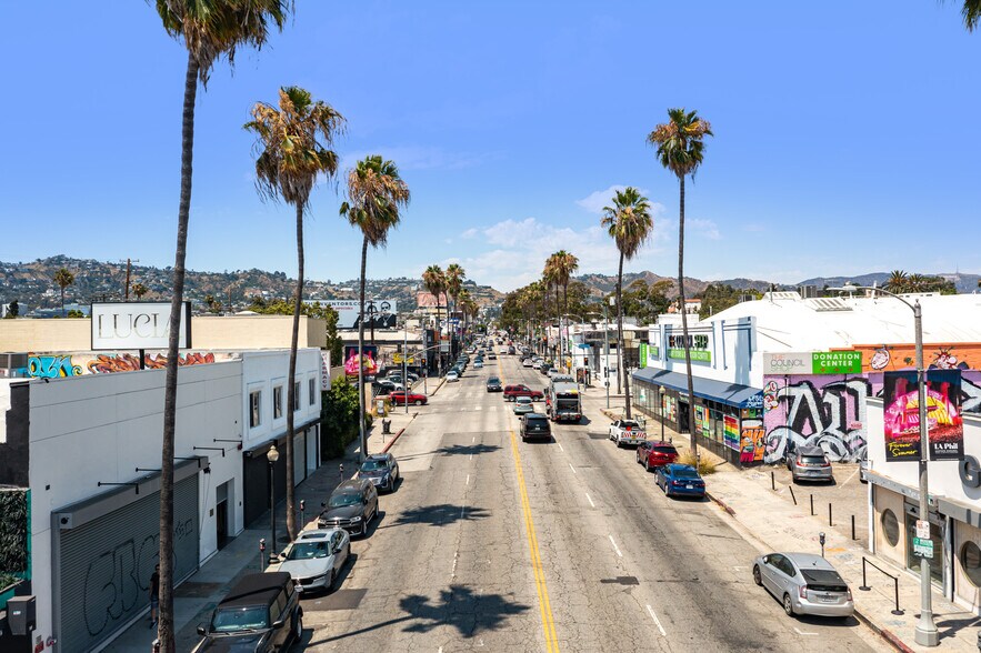 More Photos Of 355-359 N Fairfax Ave, Los Angeles Storefront Retail Office For Lease