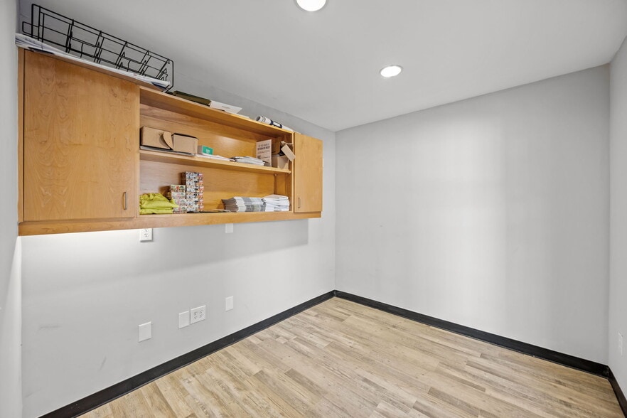 More Photos Of 44 Shoreline Dr, New Bern Medical For Sale