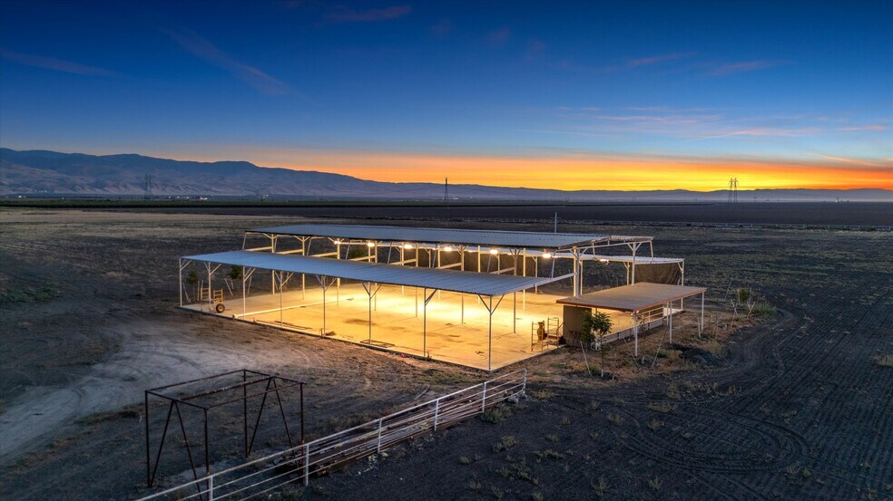 More Photos Of 8661 Herring Rd, Bakersfield Land For Sale