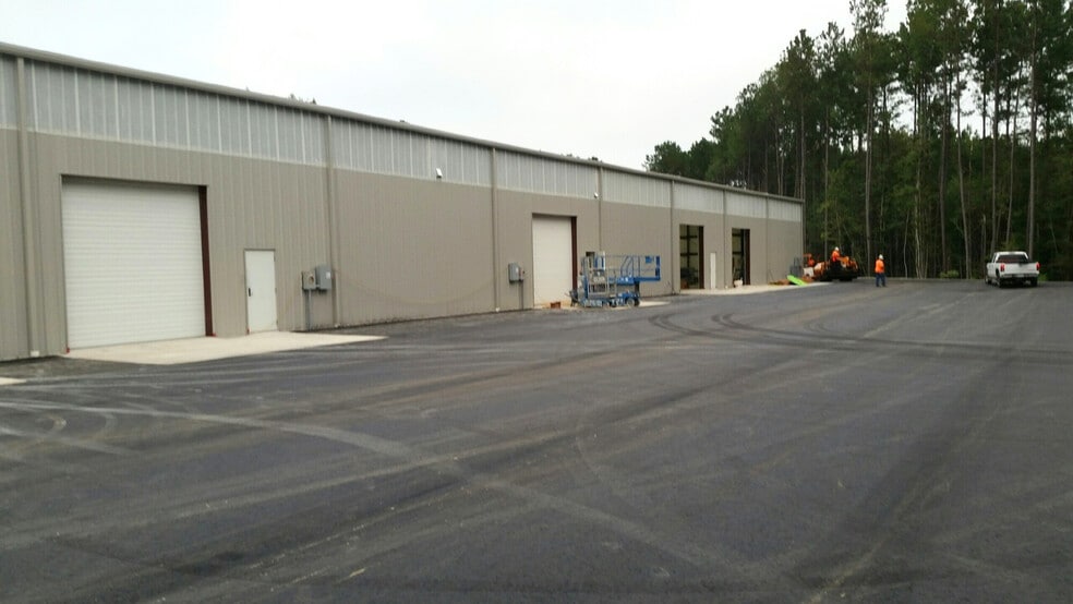 More Photos Of 1270 Drop Off Dr, Summerville Light Distribution For Lease