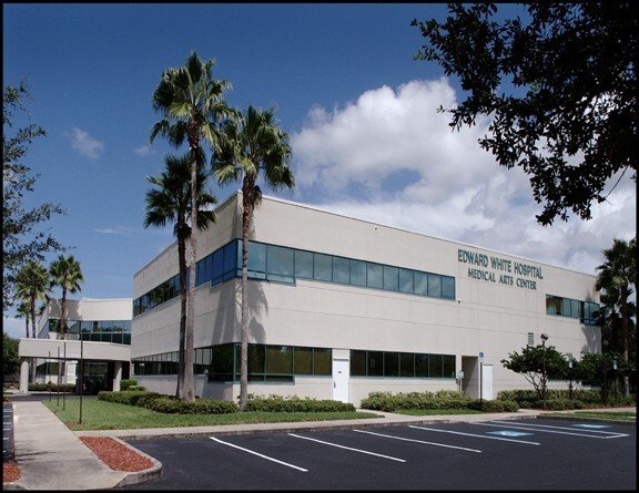 Primary Photo Of 2191 9th Ave N, Saint Petersburg Medical For Lease