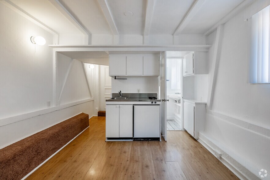 More Photos Of 1260 N Hayworth Ave, West Hollywood Apartments For Sale