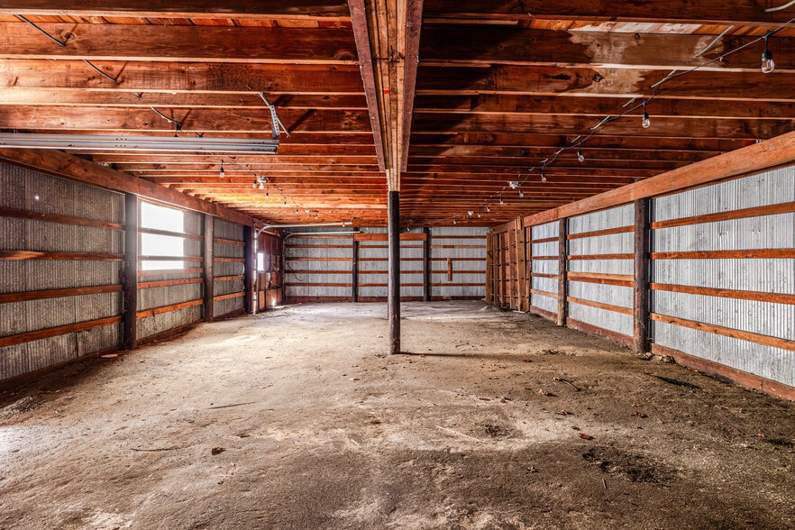 More Photos Of 357 Columbia St, Hudson Warehouse For Sale