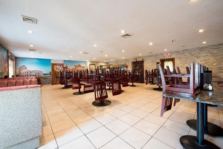 More Photos Of 28 Raceway Rd, Monticello Restaurant For Sale