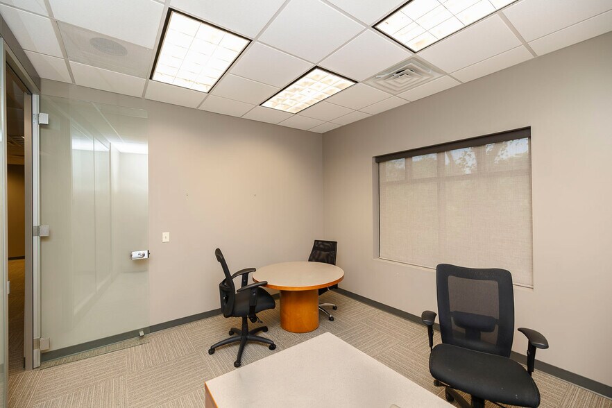 More Photos Of 13203 W 21st Ct N, Wichita Office For Sale
