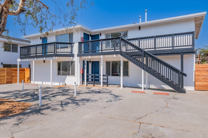 More Photos Of 344 Pennsylvania Dr, Watsonville Apartments For Sale