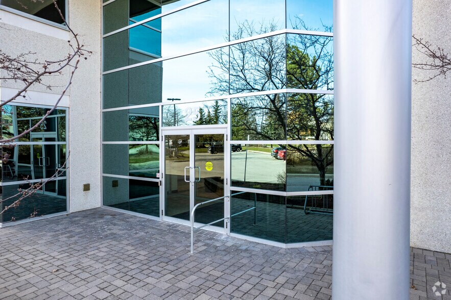More Photos Of 25 Centurian Dr, Markham Office For Lease