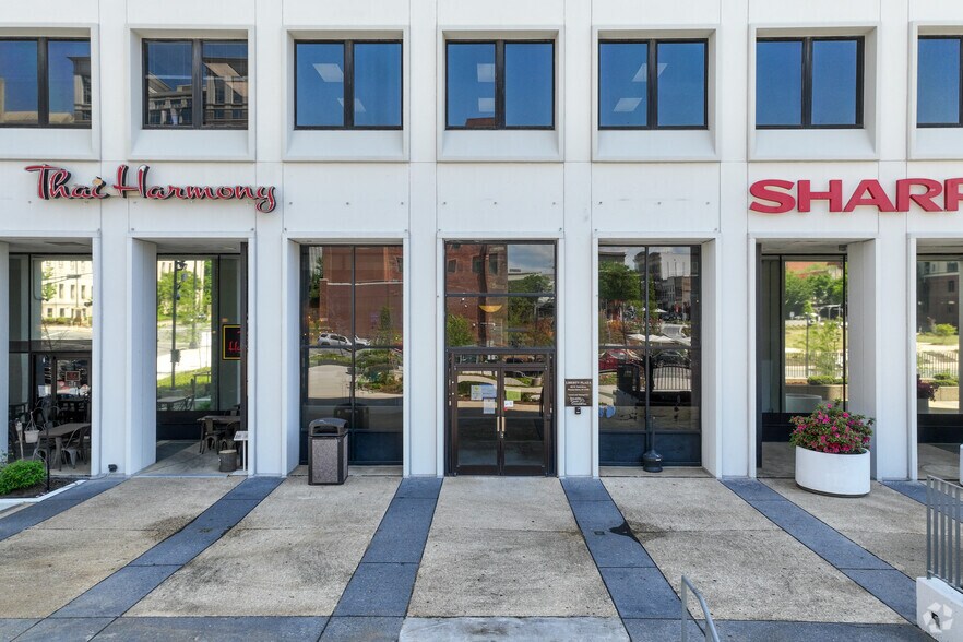 More Photos Of 102 W 3rd St, Winston-Salem Office For Sale