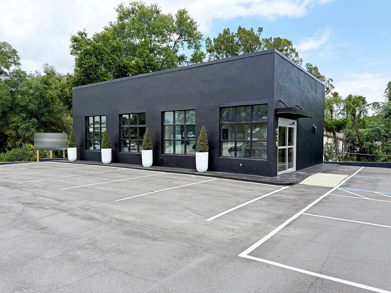 Primary Photo Of 516 W Highway 50, Clermont Storefront Retail Office For Sale