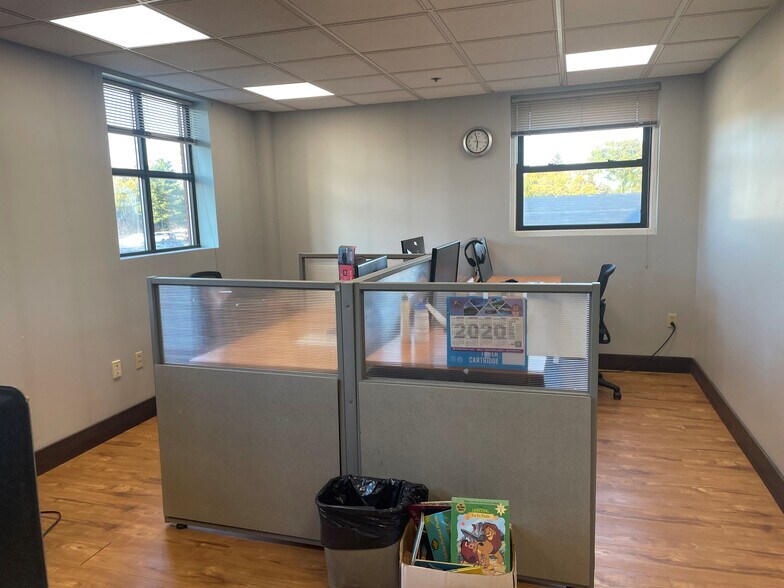 More Photos Of 19-23 Broadway, Arlington Office Residential For Lease